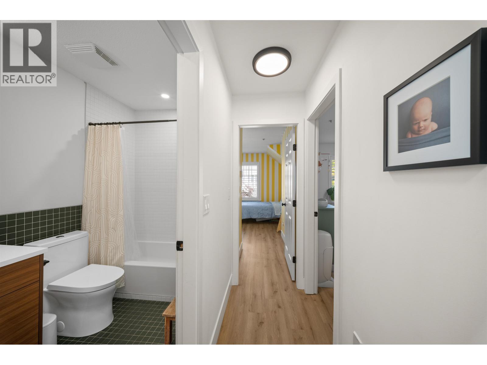 18 222 E 5th Street Property Photo 20