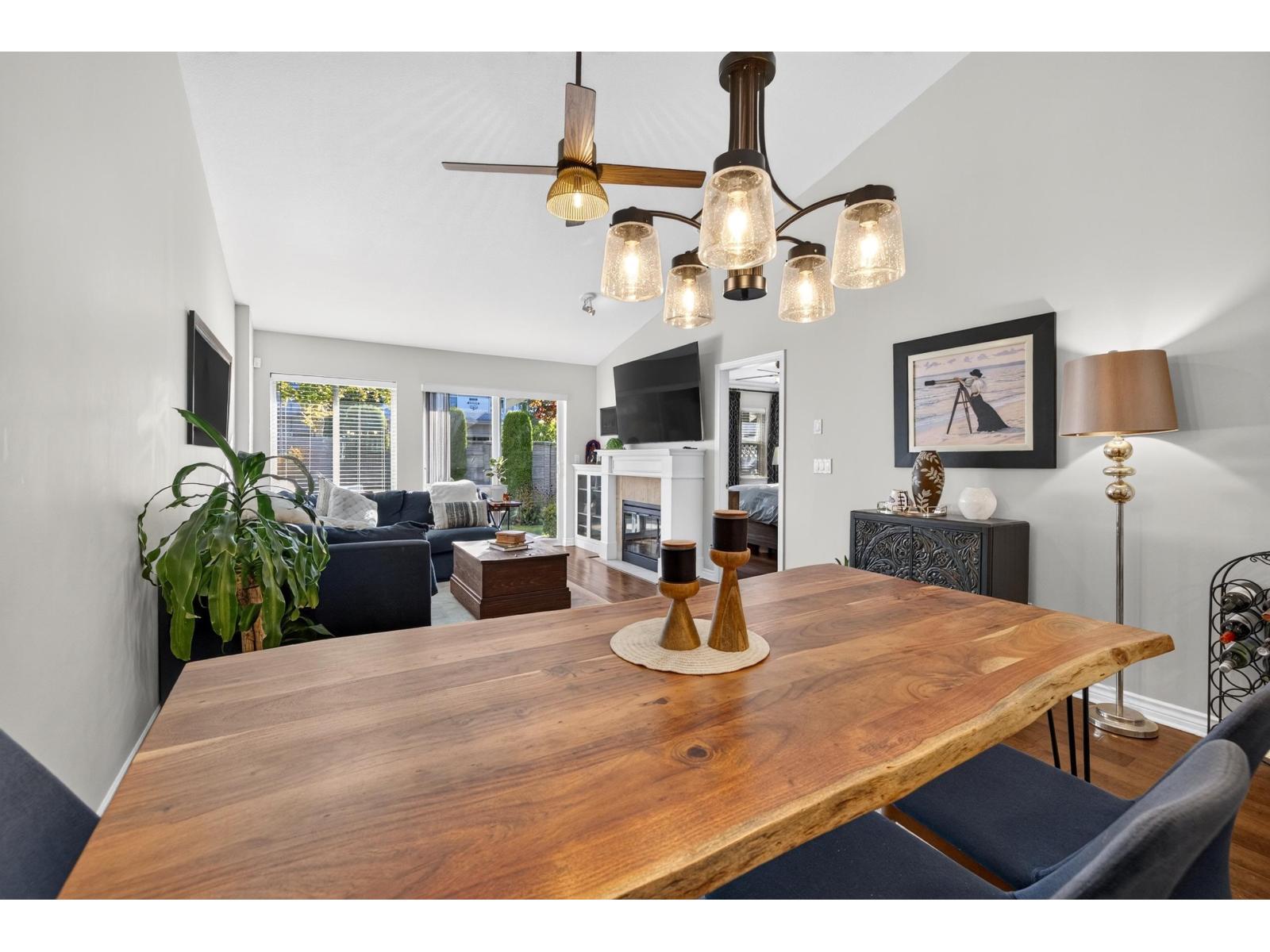 23 17516 4 Avenue Property Photo 15
