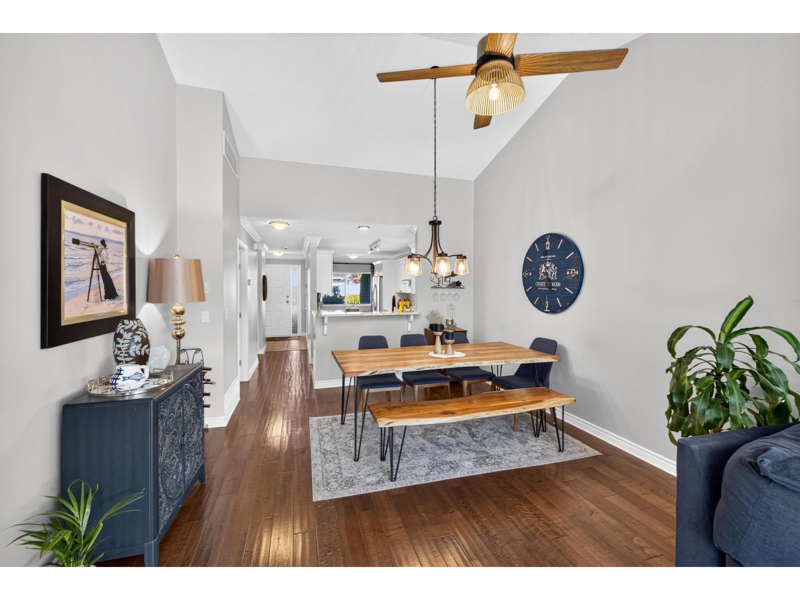23 17516 4 Avenue Property Photo 17