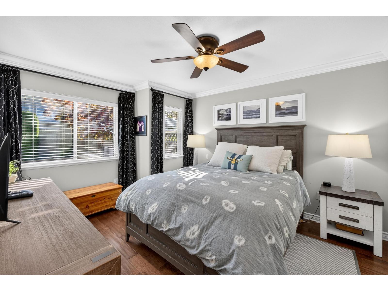 23 17516 4 Avenue Property Photo 18