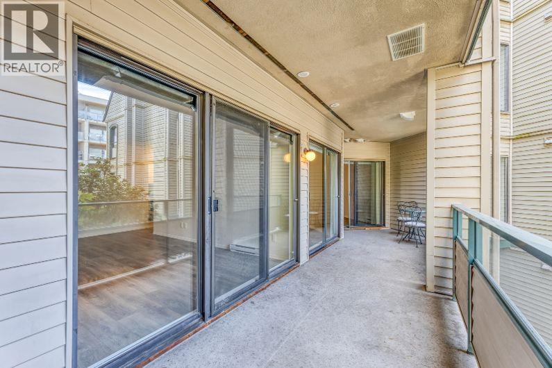 210 2915 Glen Drive Property Photo 10