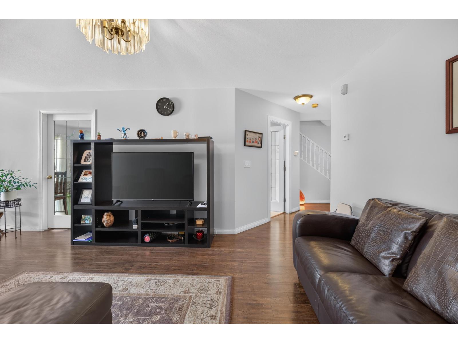 15 7250 122 Street Property Photo 7