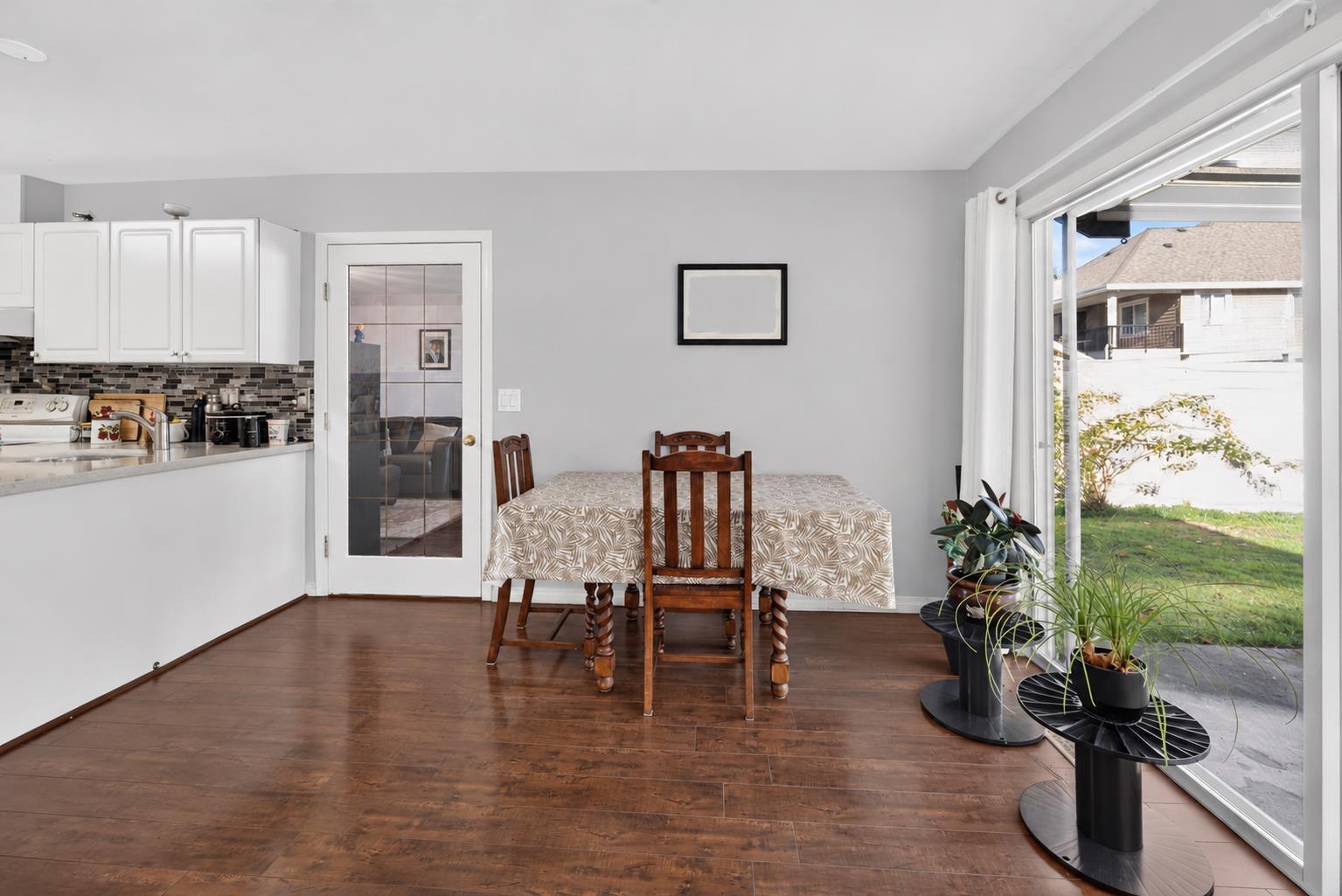 15 7250 122 Street Property Photo 11