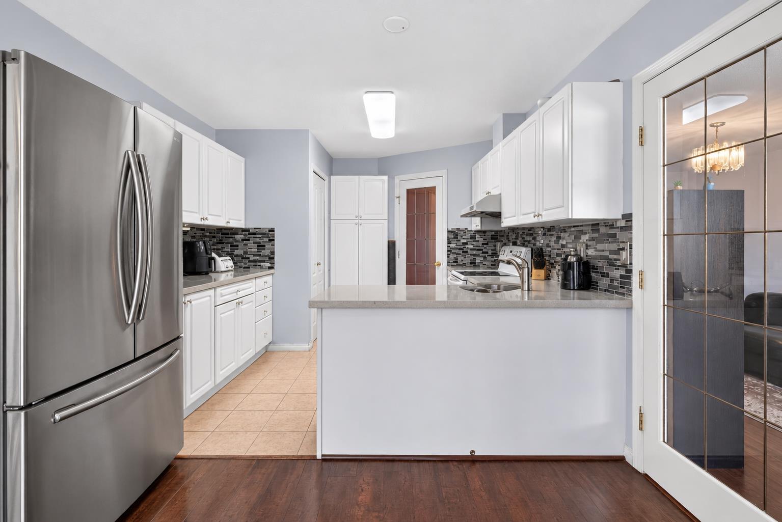 15 7250 122 Street Property Photo 13
