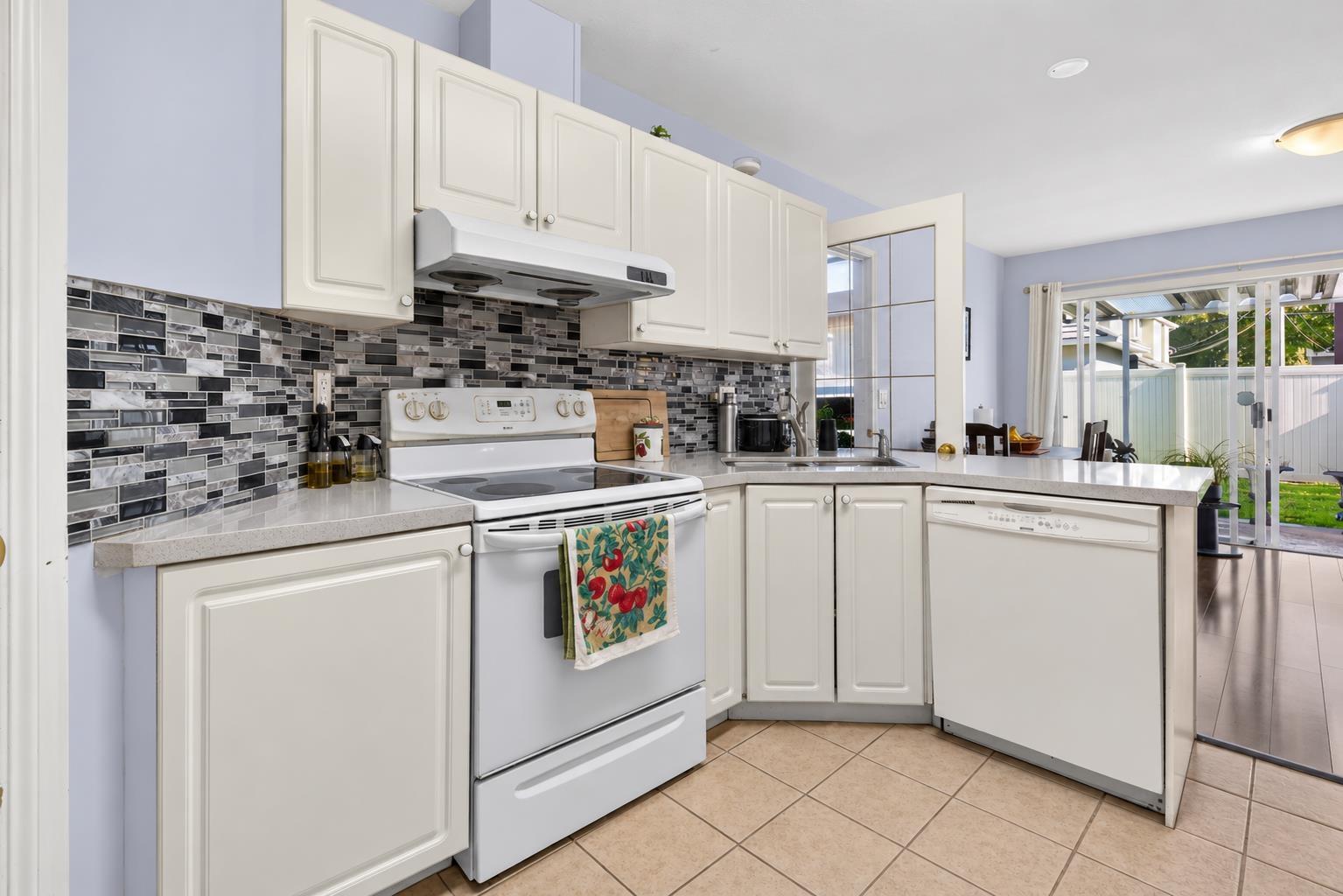 15 7250 122 Street Property Photo 15