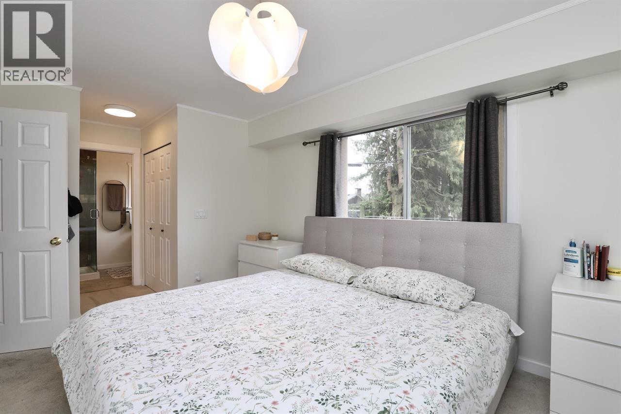 16 21409 Dewdney Trunk Road Property Photo 10