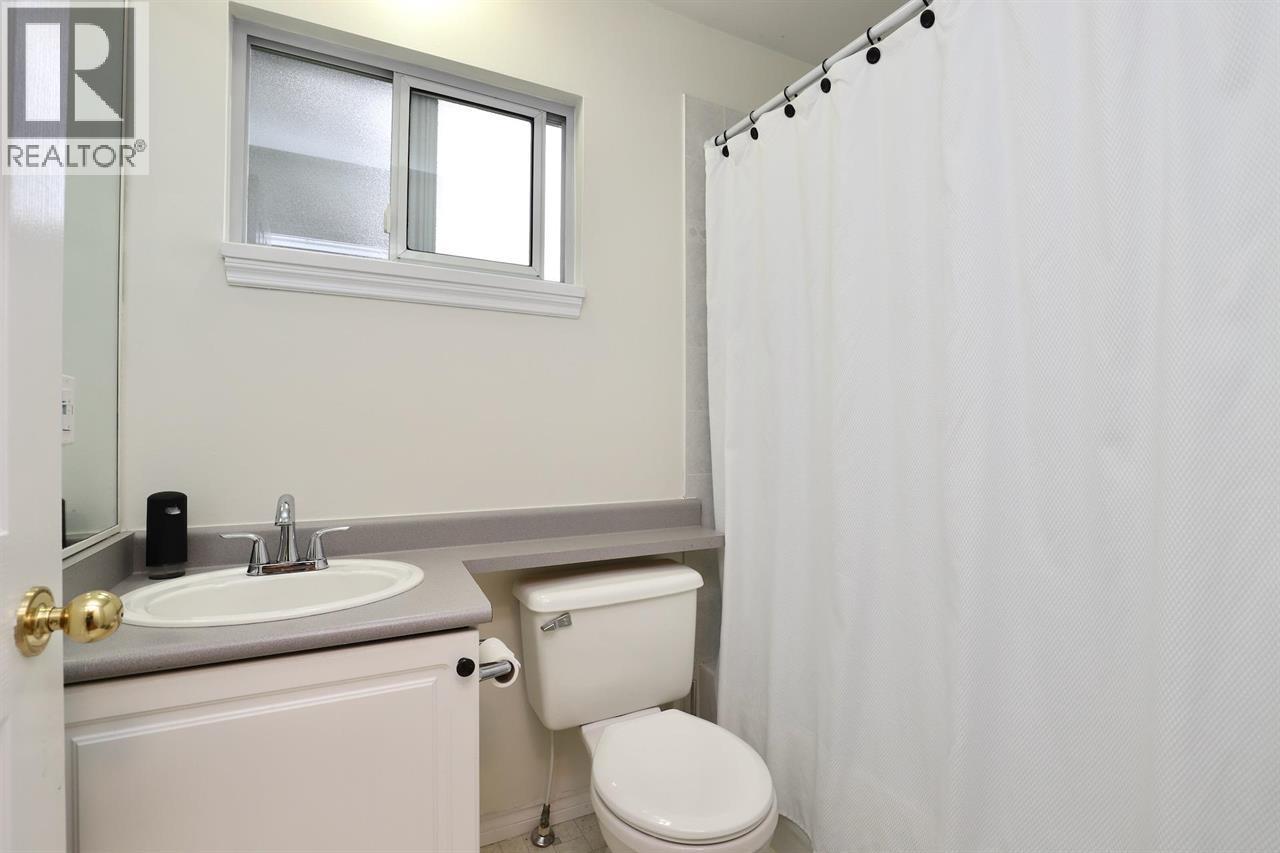 16 21409 Dewdney Trunk Road Property Photo 13