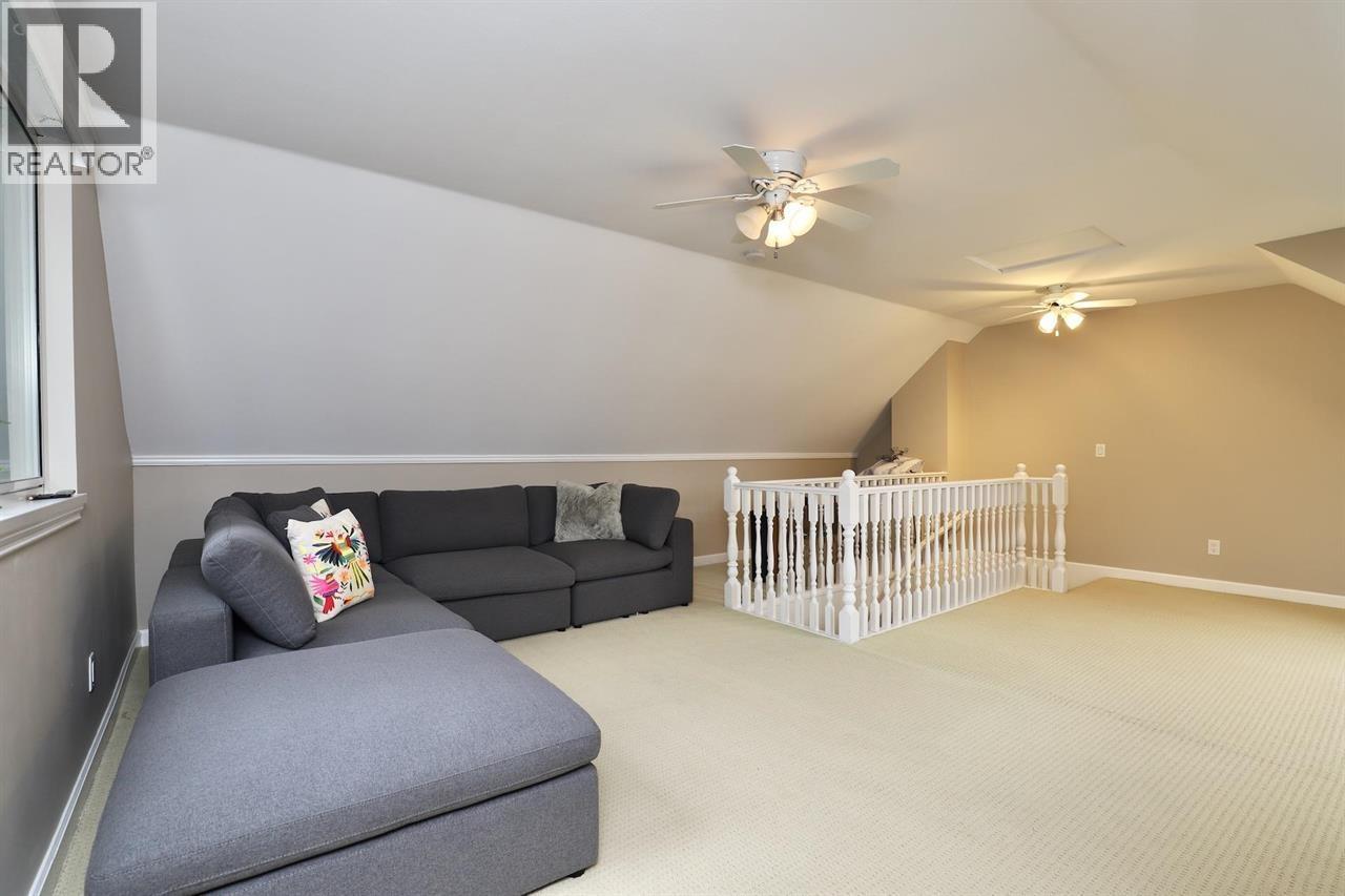 16 21409 Dewdney Trunk Road Property Photo 14