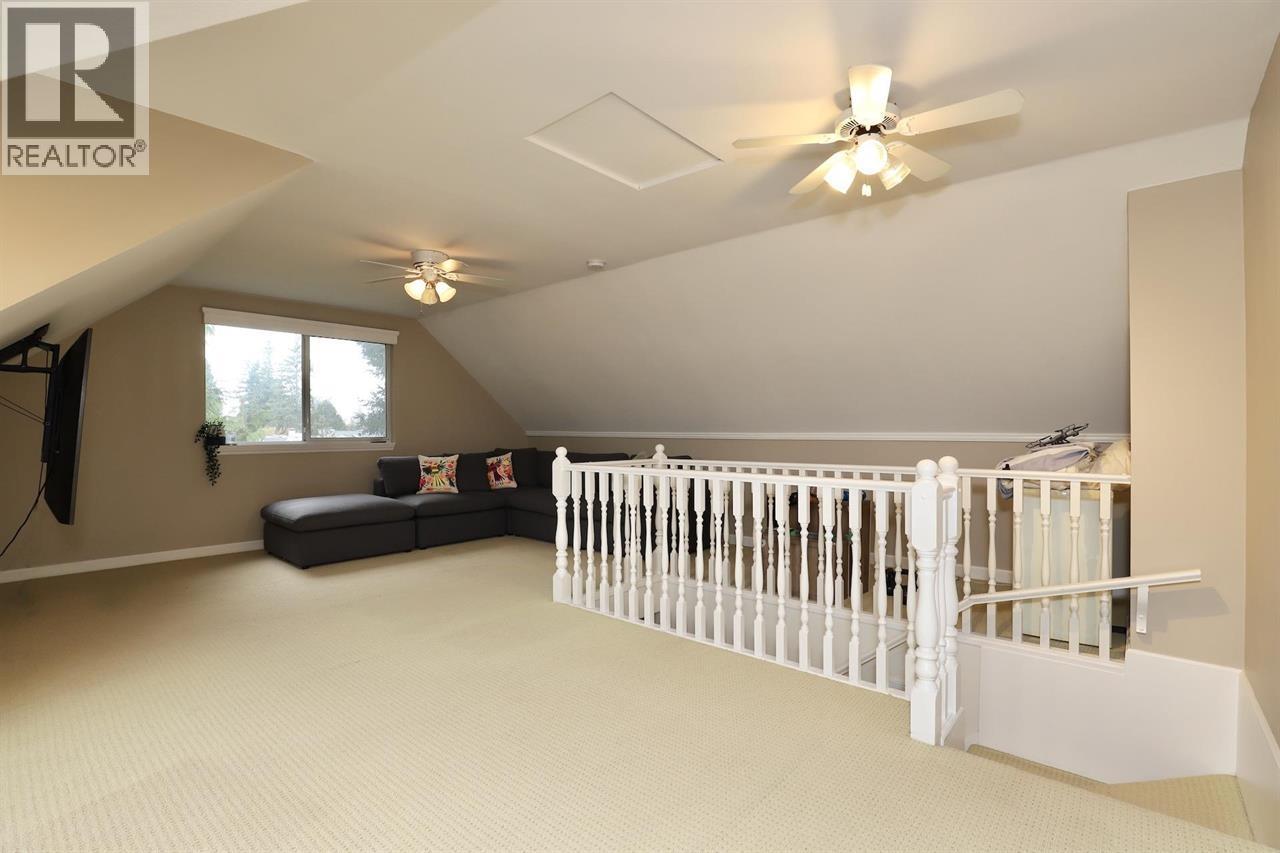 16 21409 Dewdney Trunk Road Property Photo 15