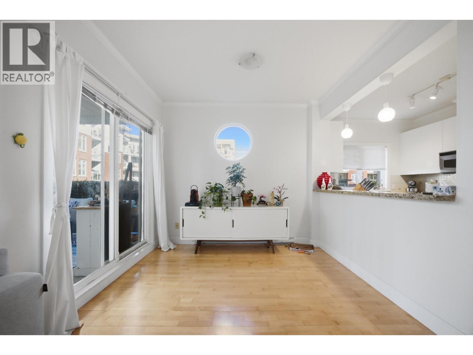 107 4211 Bayview Street Property Photo 4
