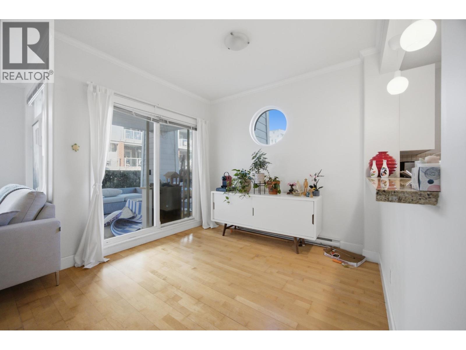 107 4211 Bayview Street Property Photo 6
