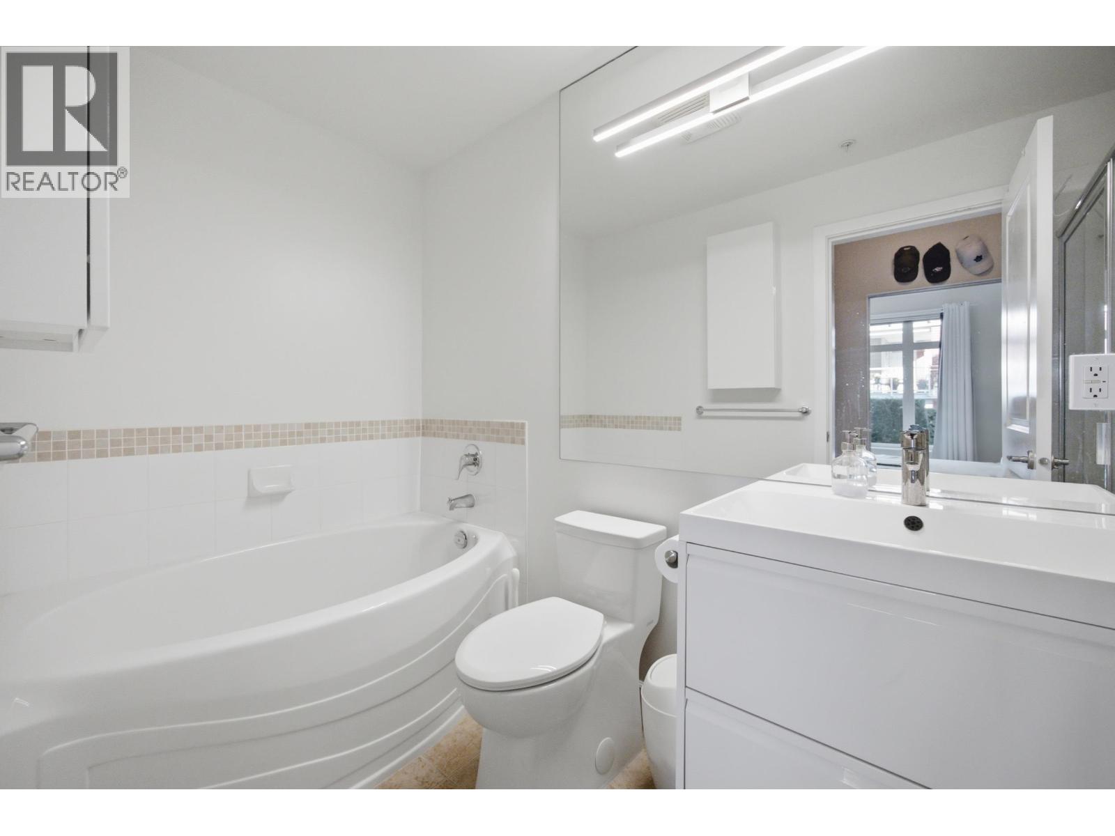 107 4211 Bayview Street Property Photo 10