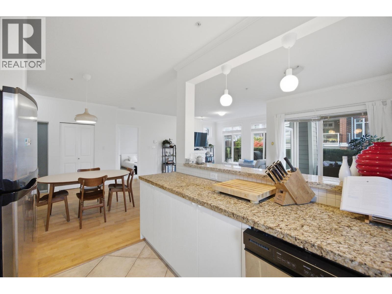 107 4211 Bayview Street Property Photo 15