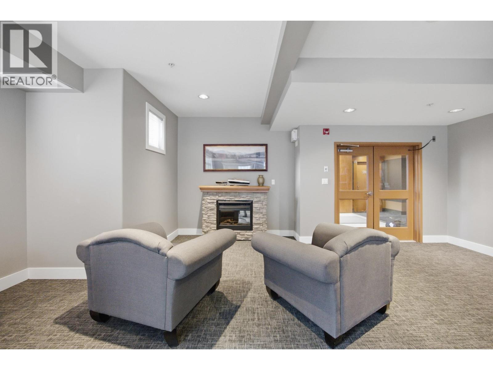107 4211 Bayview Street Property Photo 24