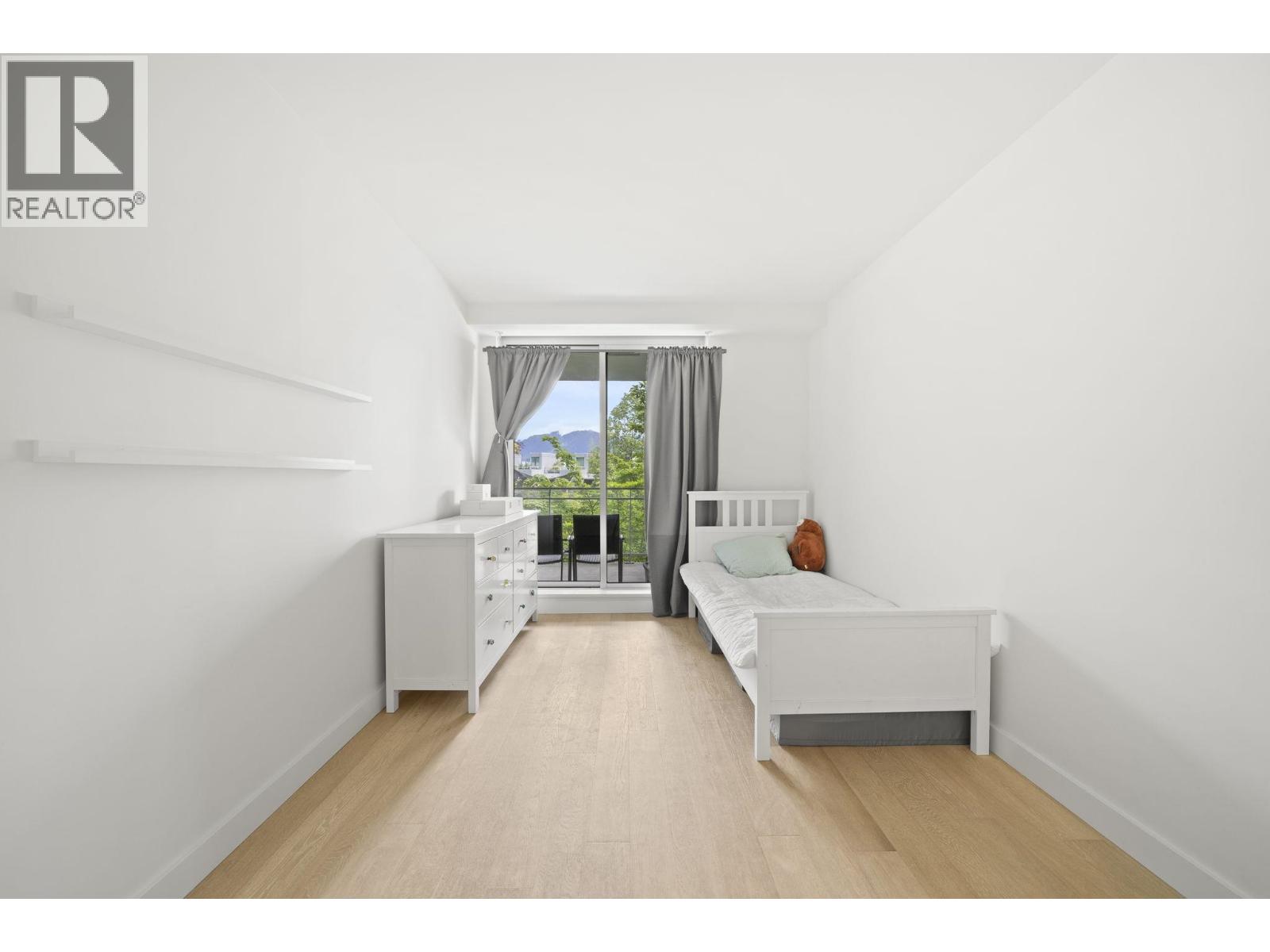 201 1409 W Pender Street Property Photo 11