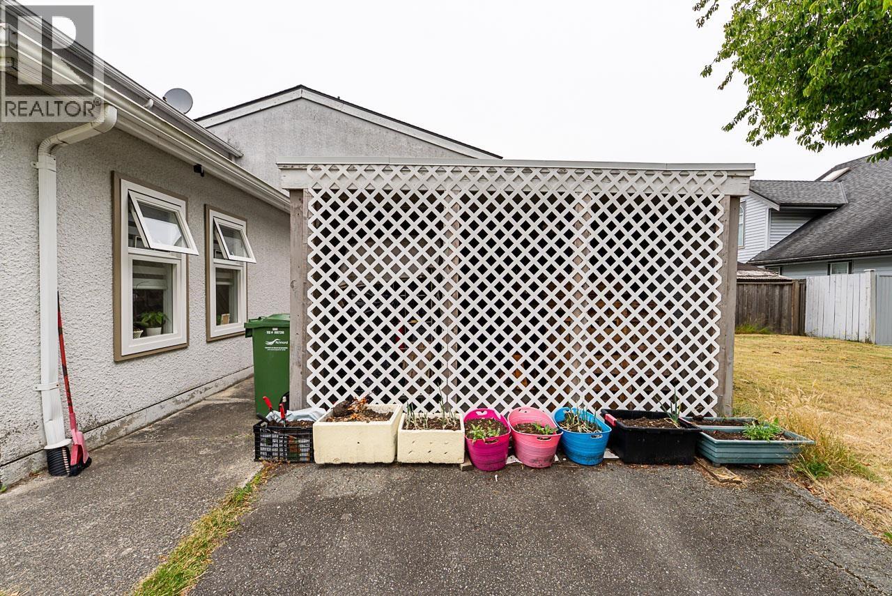 7920 Frobisher Drive Property Photo 33