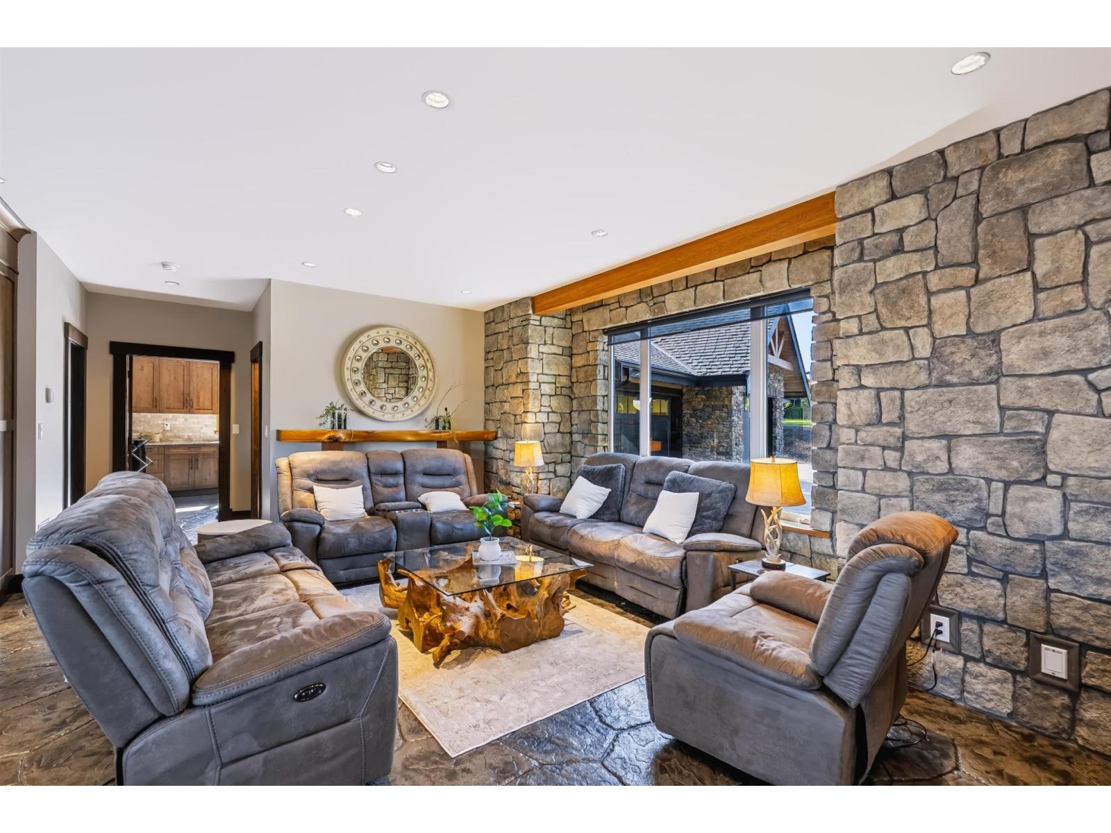 7460 Bradner Road Property Photo 12