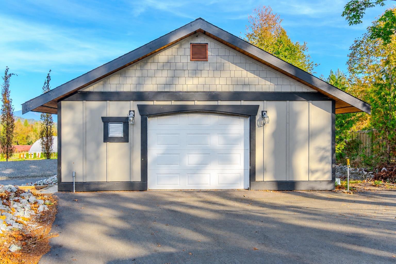7460 Bradner Road Property Photo 40