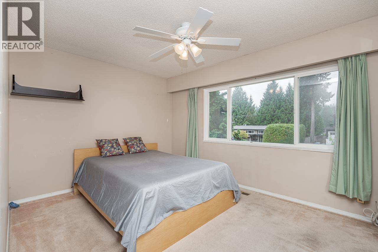 902 Wallace Wynd Property Photo 18