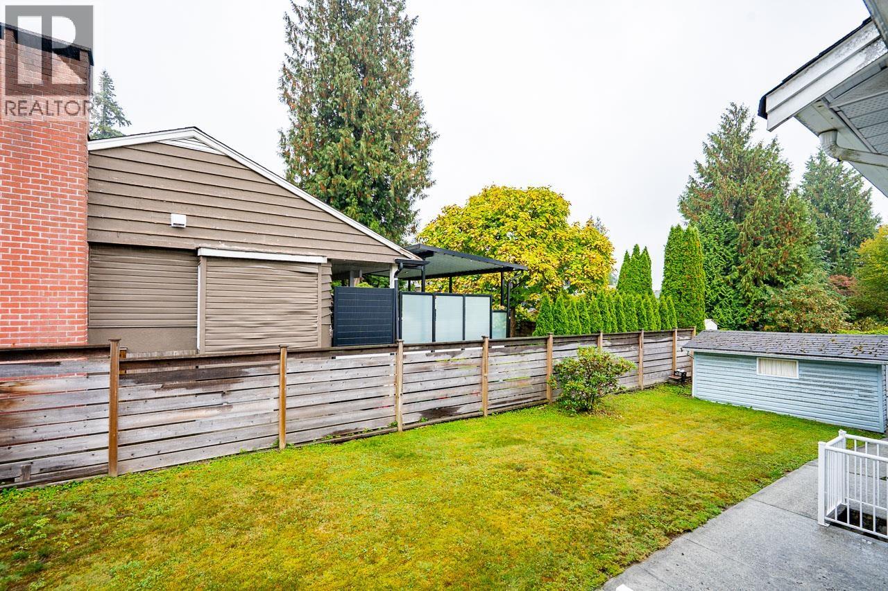 902 Wallace Wynd Property Photo 25