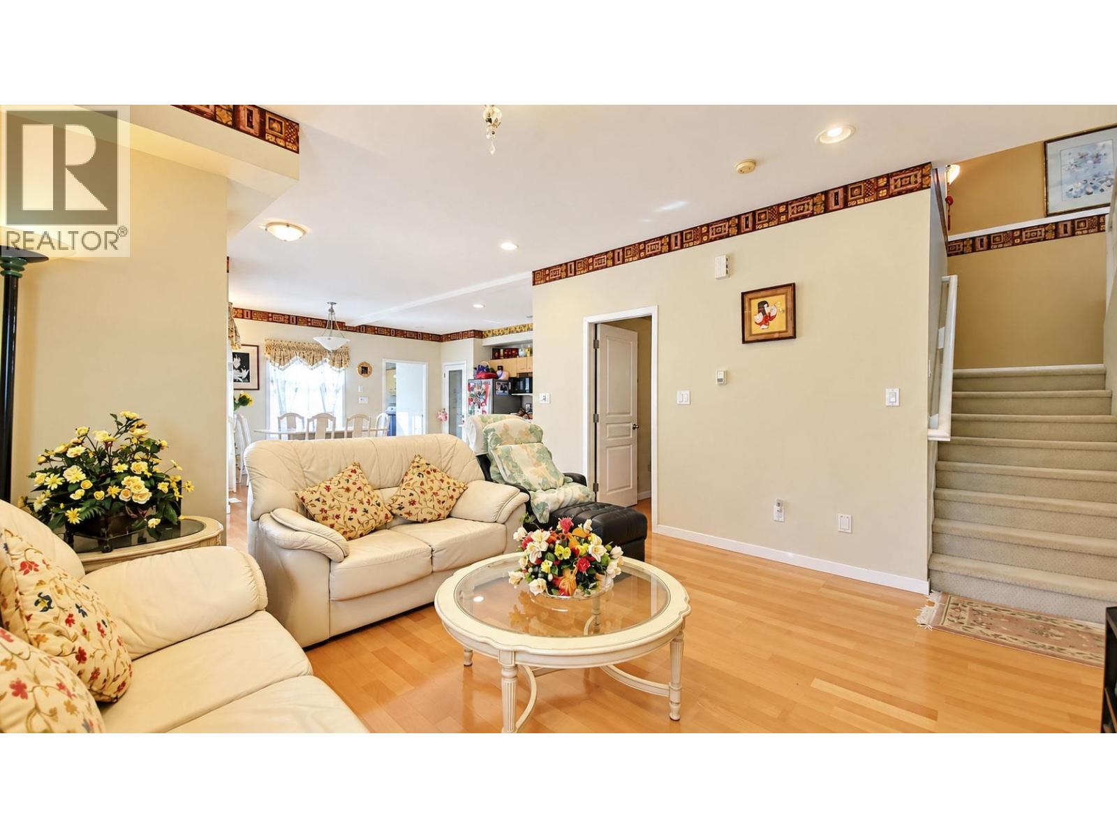 10491 Howard Street Property Photo 3