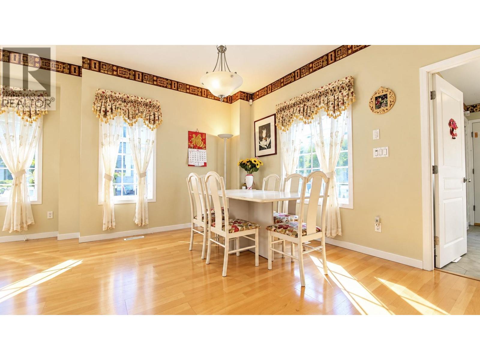 10491 Howard Street Property Photo 12