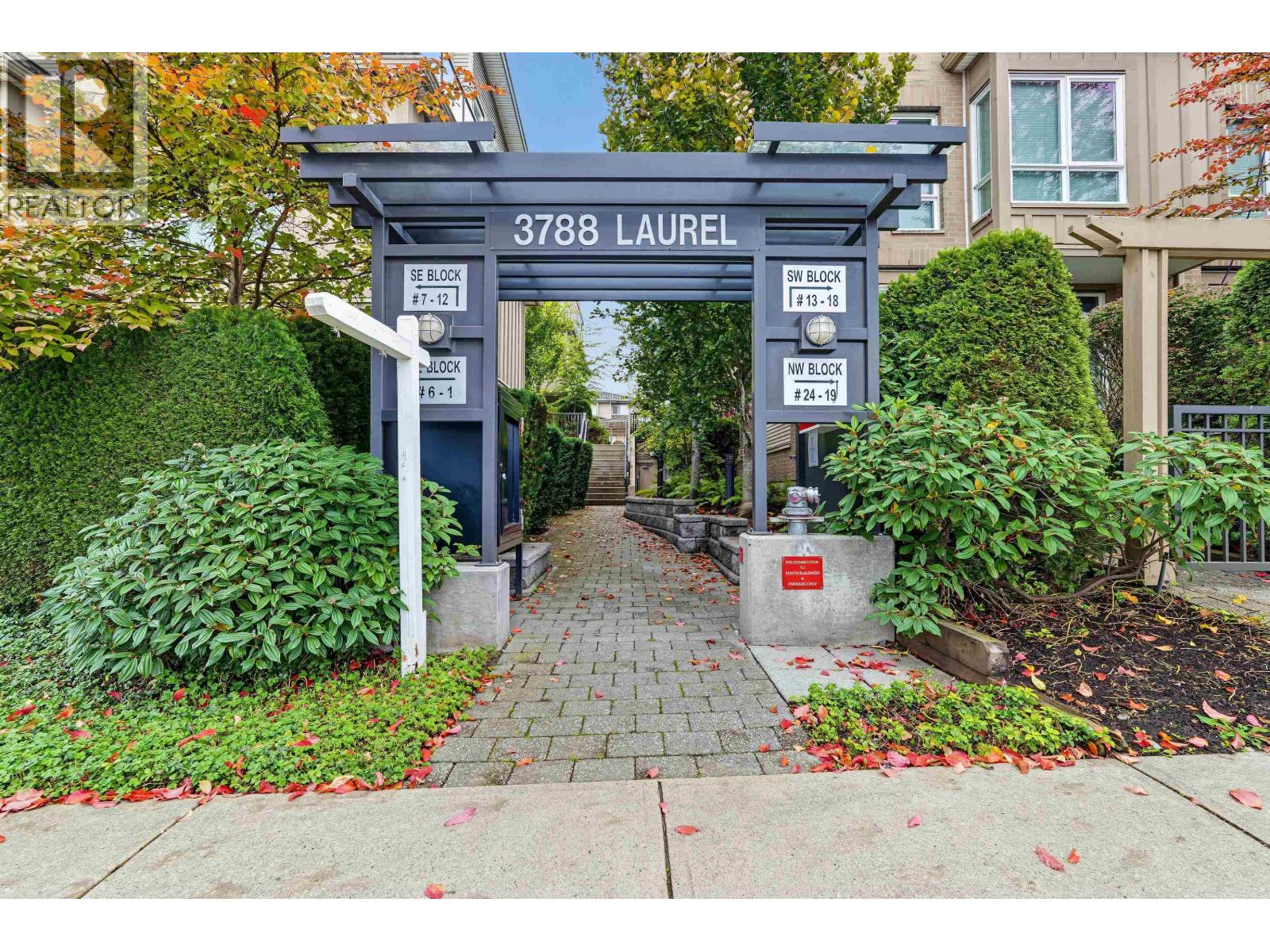 15 3788 LAUREL STREET Property Photo 1