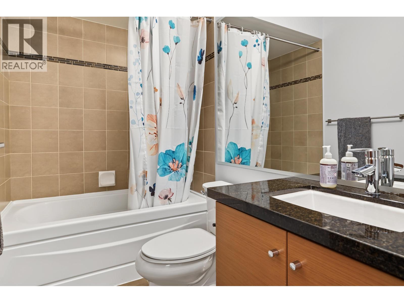 15 3788 Laurel Street Property Photo 17