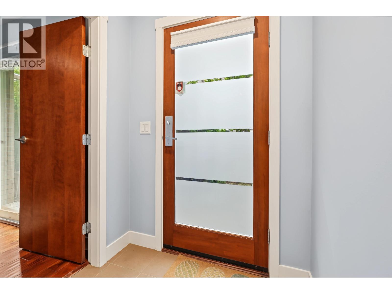 15 3788 Laurel Street Property Photo 20