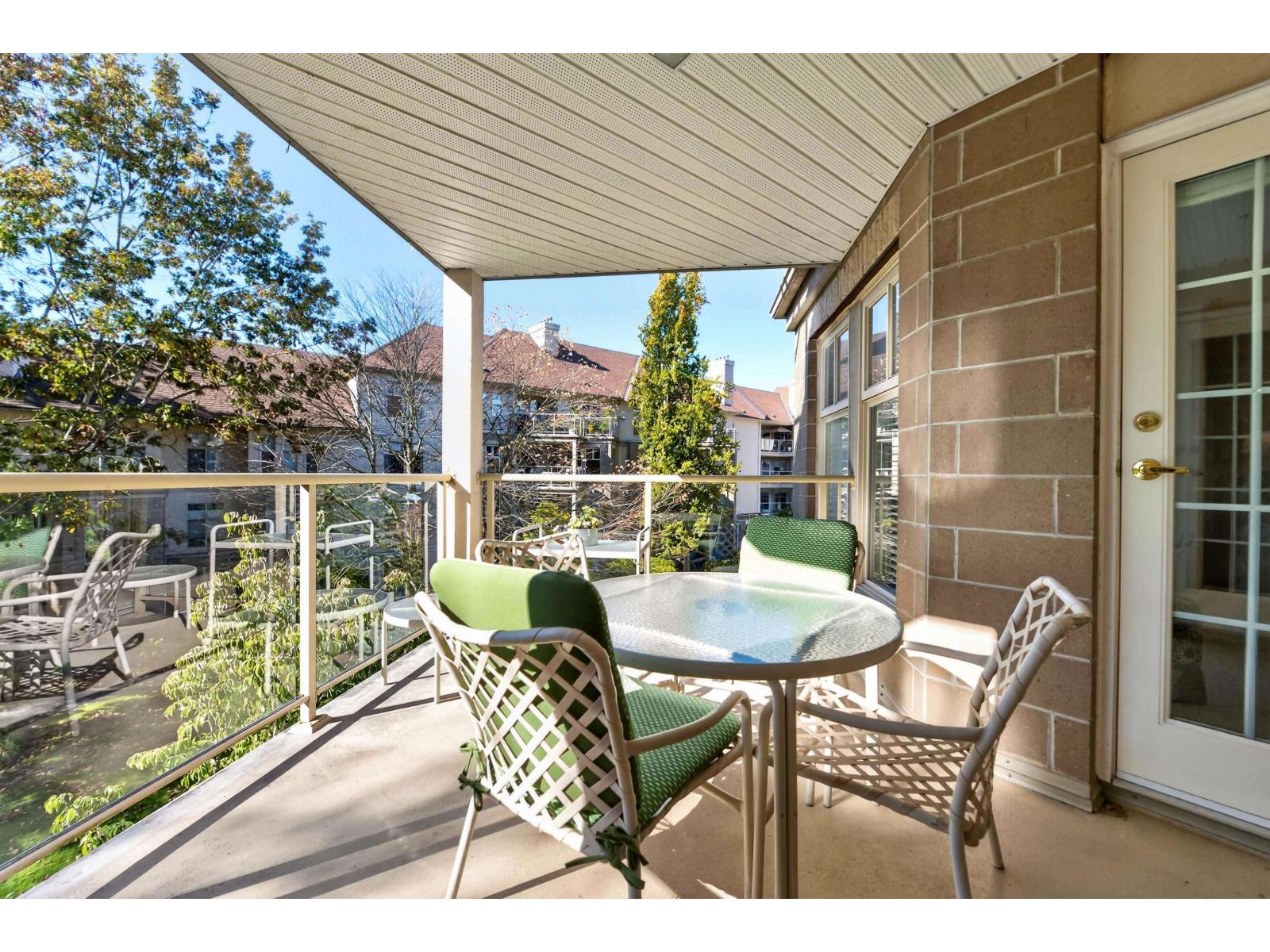 306 1929 154 Street Property Photo 24