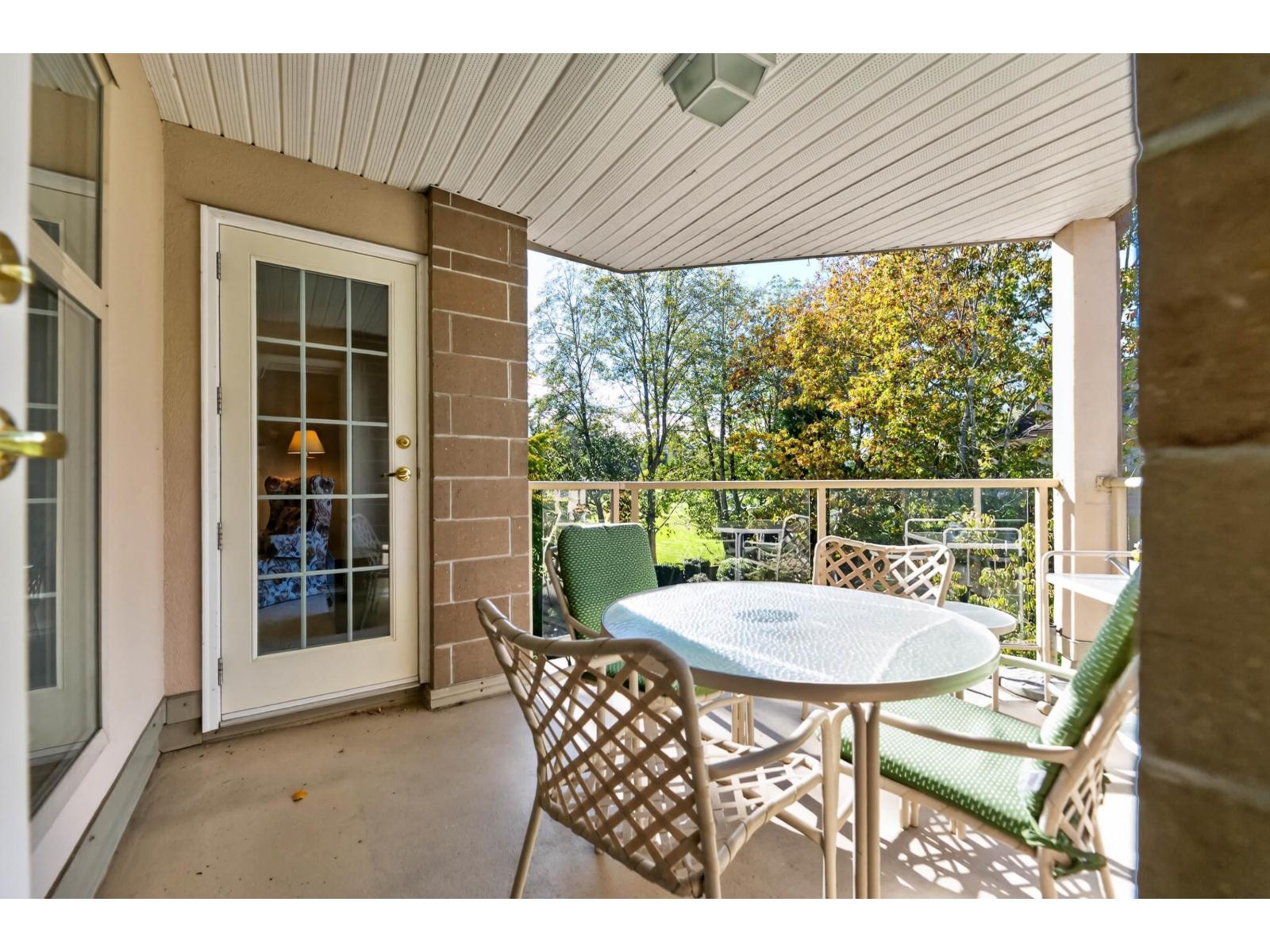 306 1929 154 Street Property Photo 25