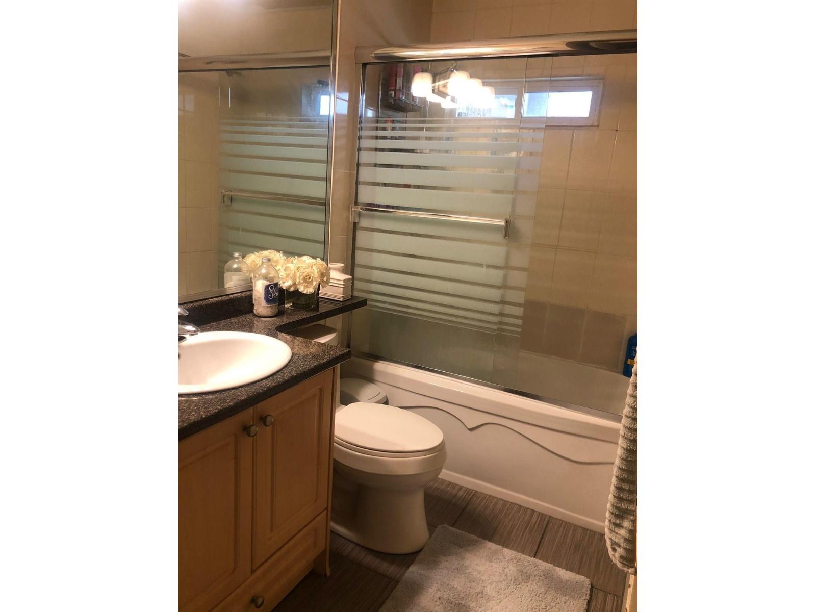 14355 72 Avenue Property Photo 4