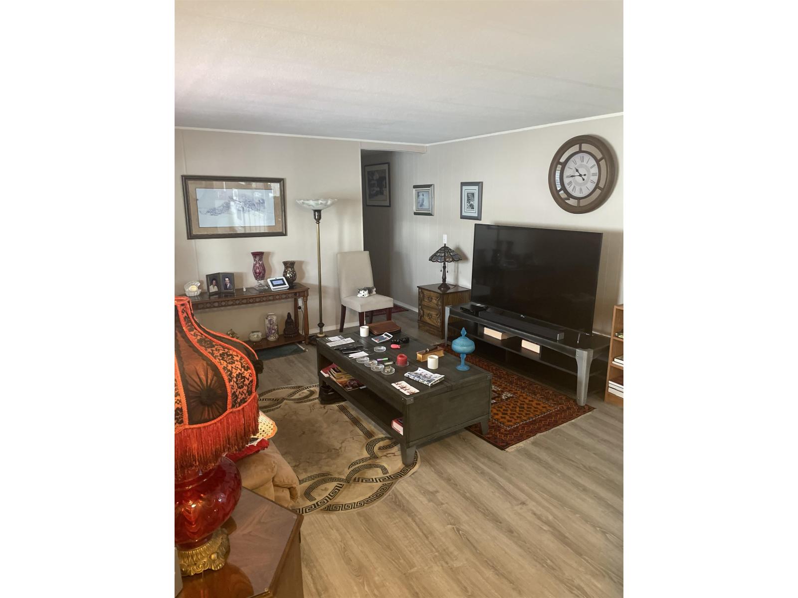 98 2270 196 Street Property Photo 4
