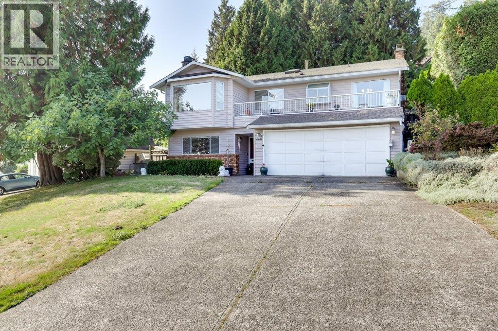 468 Cariboo Crescent Property Photo 3