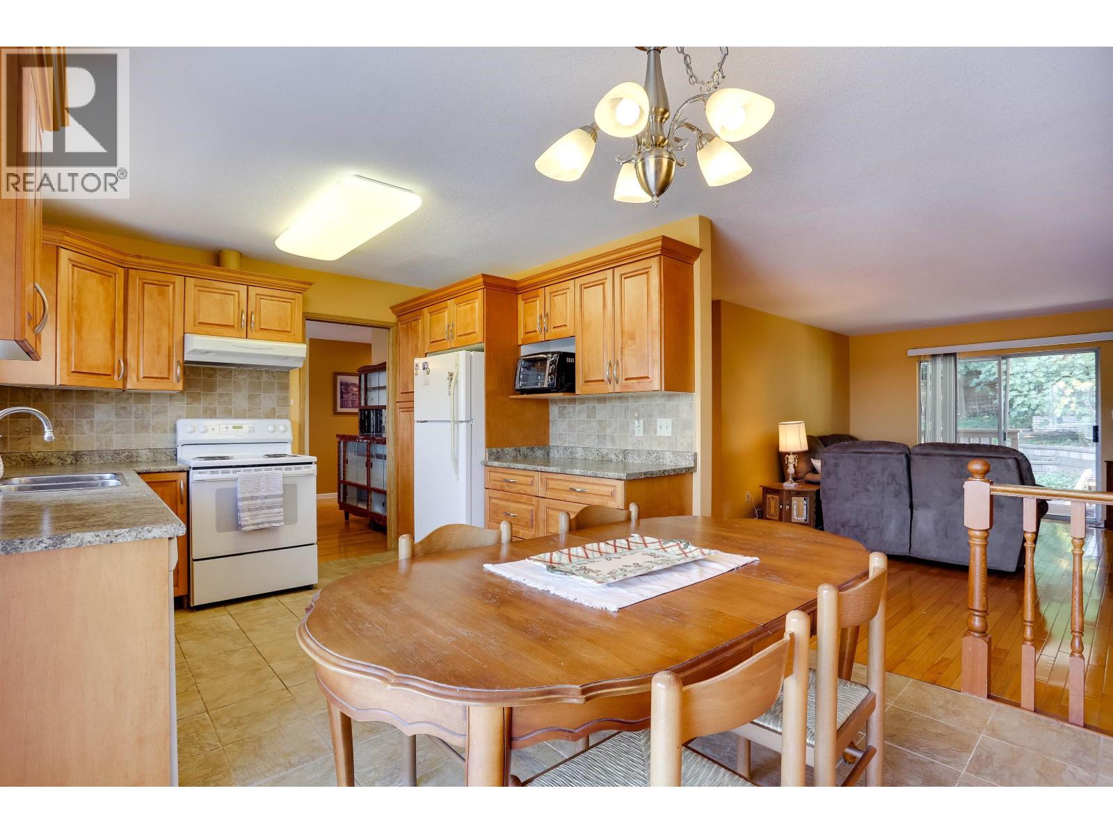 468 Cariboo Crescent Property Photo 14