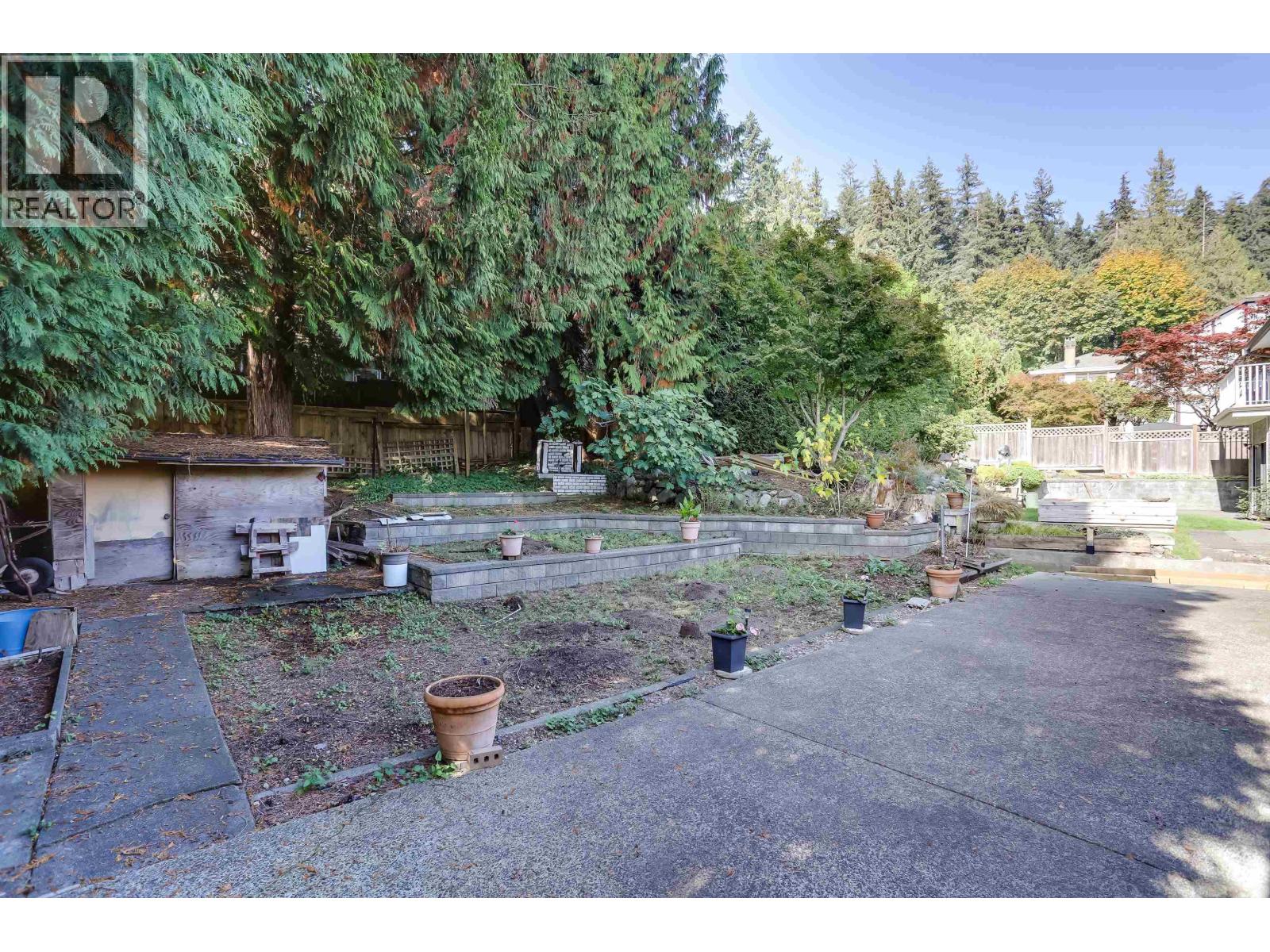 468 Cariboo Crescent Property Photo 32