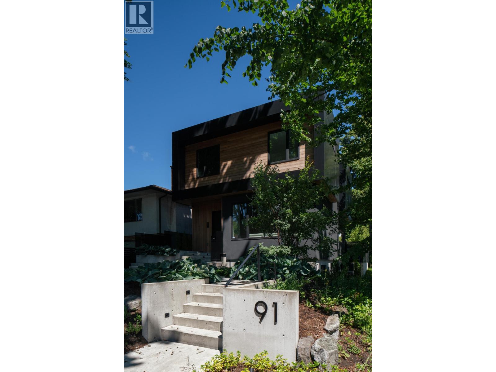 91 E 40th Avenue Property Photo 39