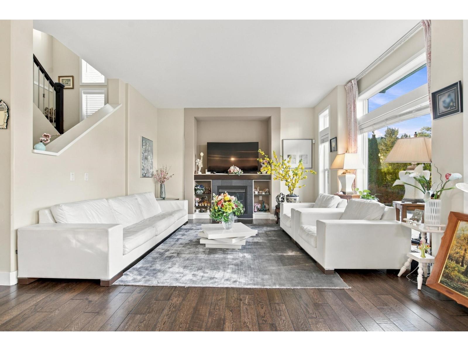 6088 163a Street Property Photo 5
