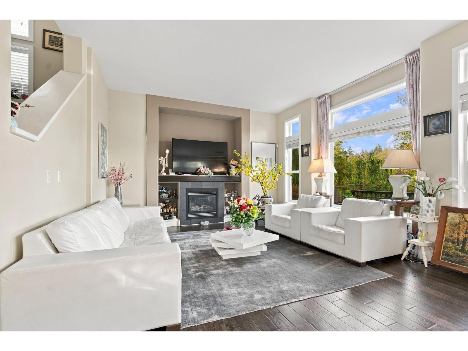 6088 163a Street Property Photo 6