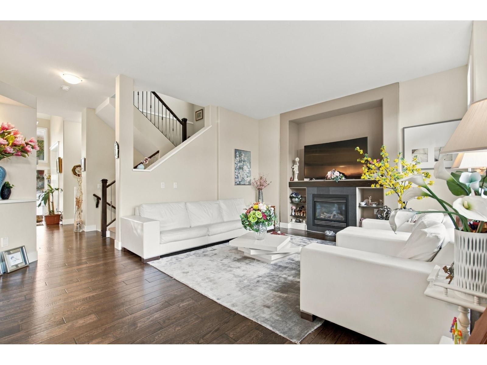 6088 163a Street Property Photo 7