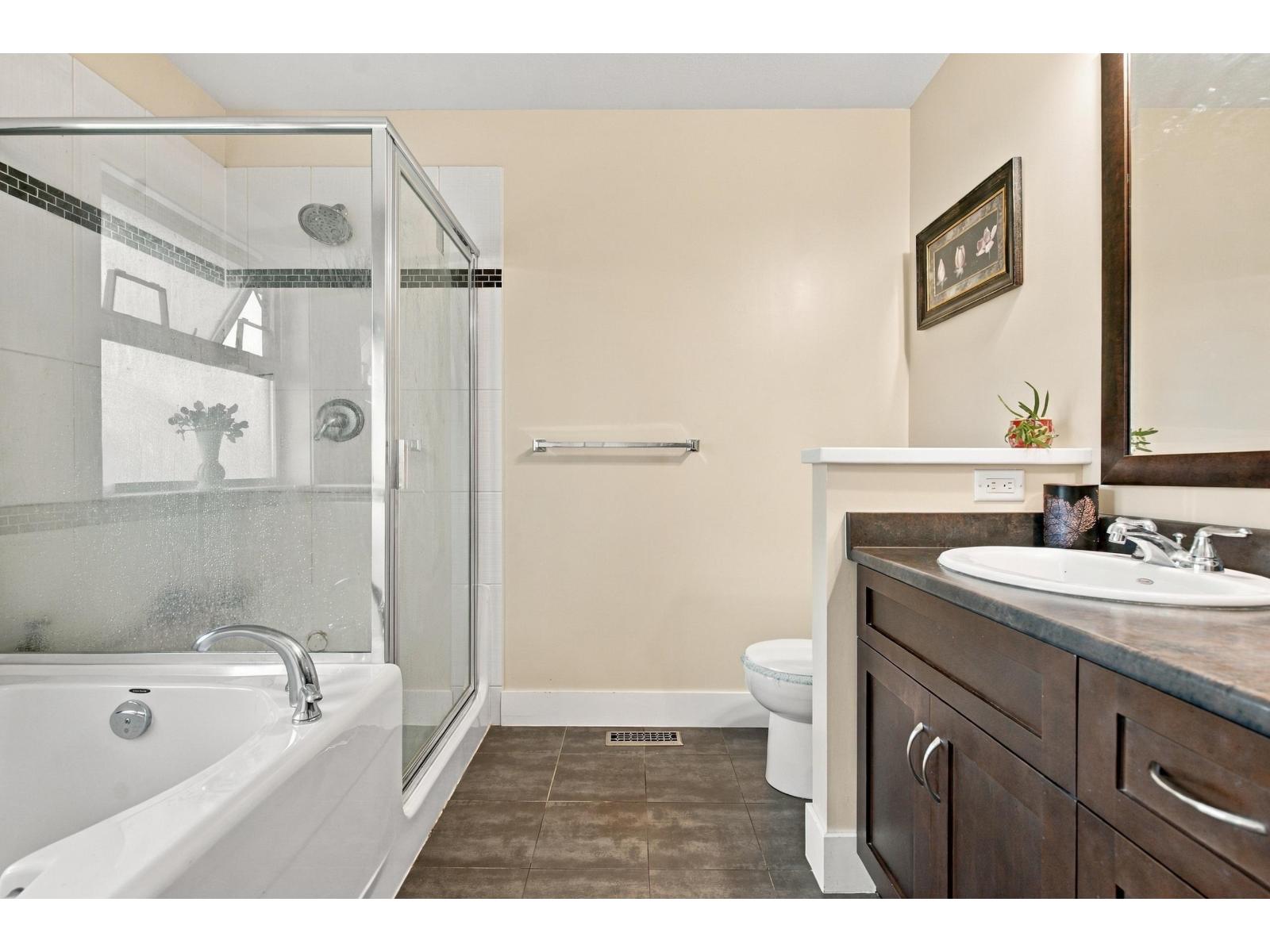 6088 163a Street Property Photo 19