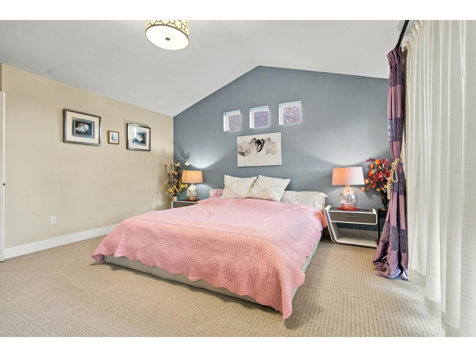 6088 163a Street Property Photo 21
