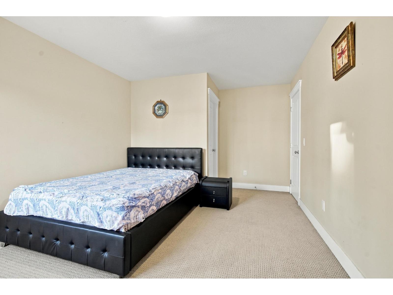 6088 163a Street Property Photo 26