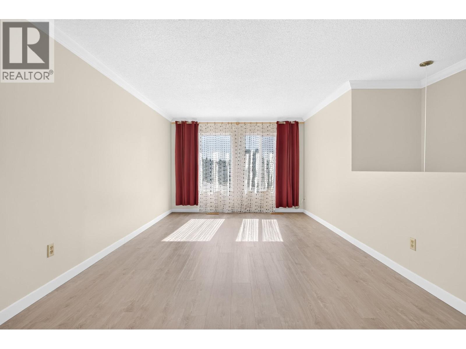3167 Sechelt Drive Property Photo 4