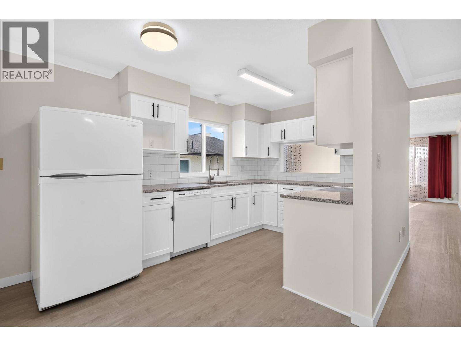3167 Sechelt Drive Property Photo 10