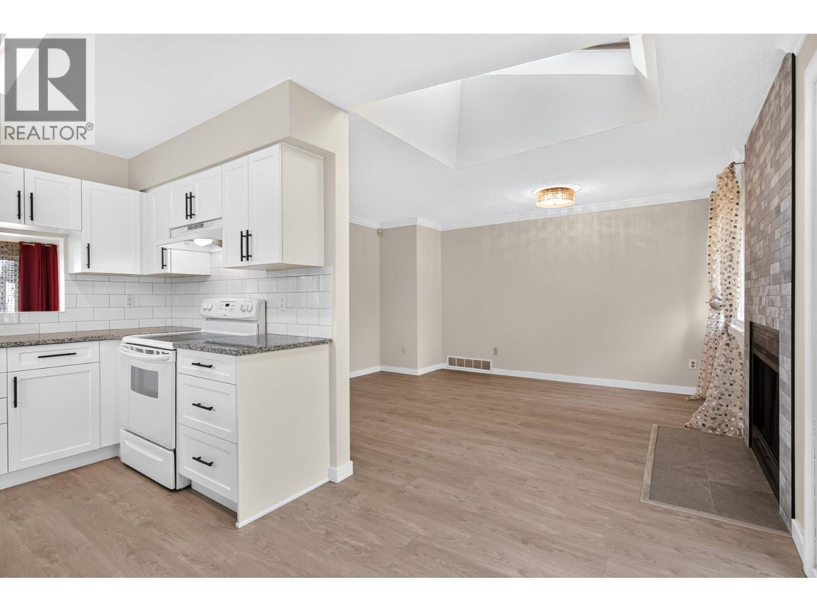 3167 Sechelt Drive Property Photo 13