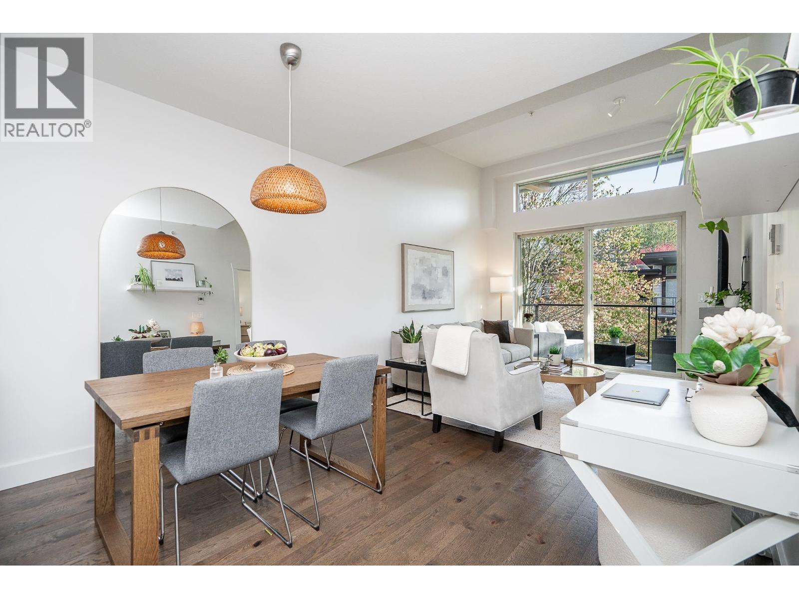418 7478 Byrnepark Walk Property Photo 1