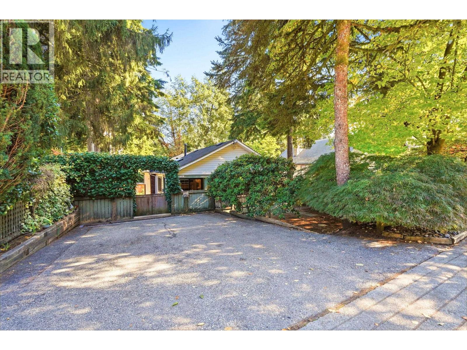 1720 Deep Cove Road Property Photo 3
