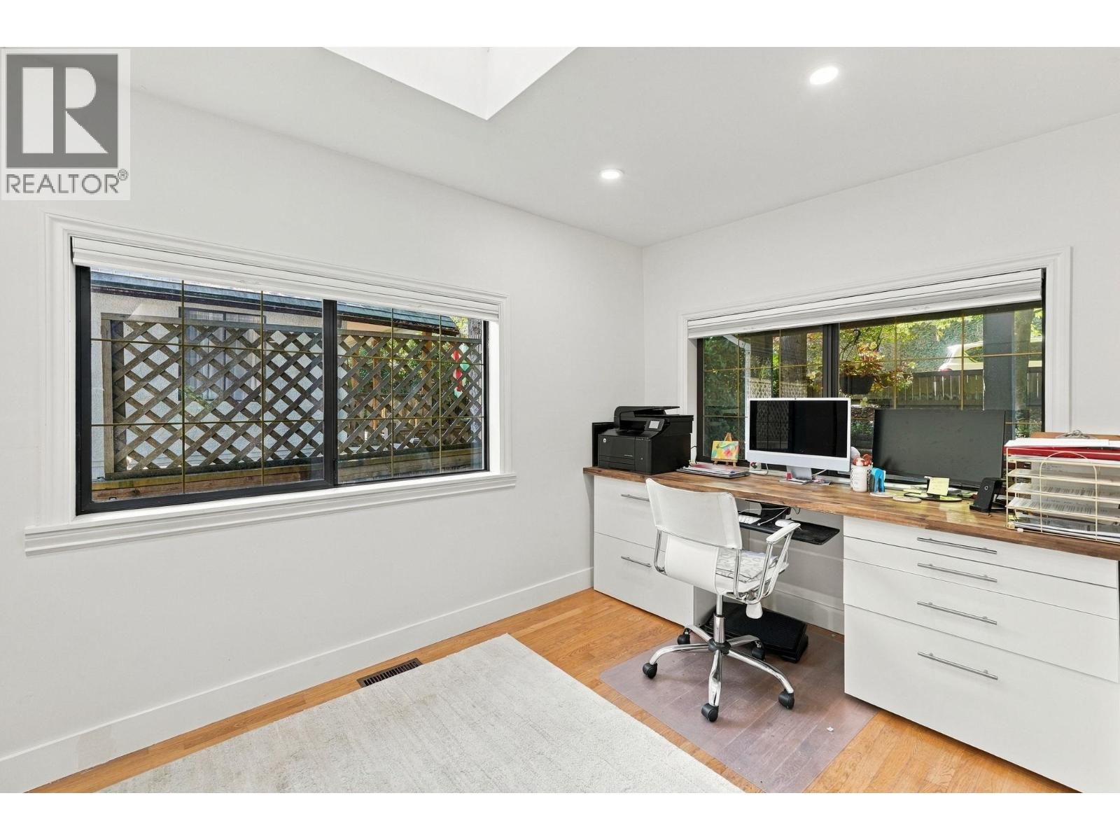 1720 Deep Cove Road Property Photo 19