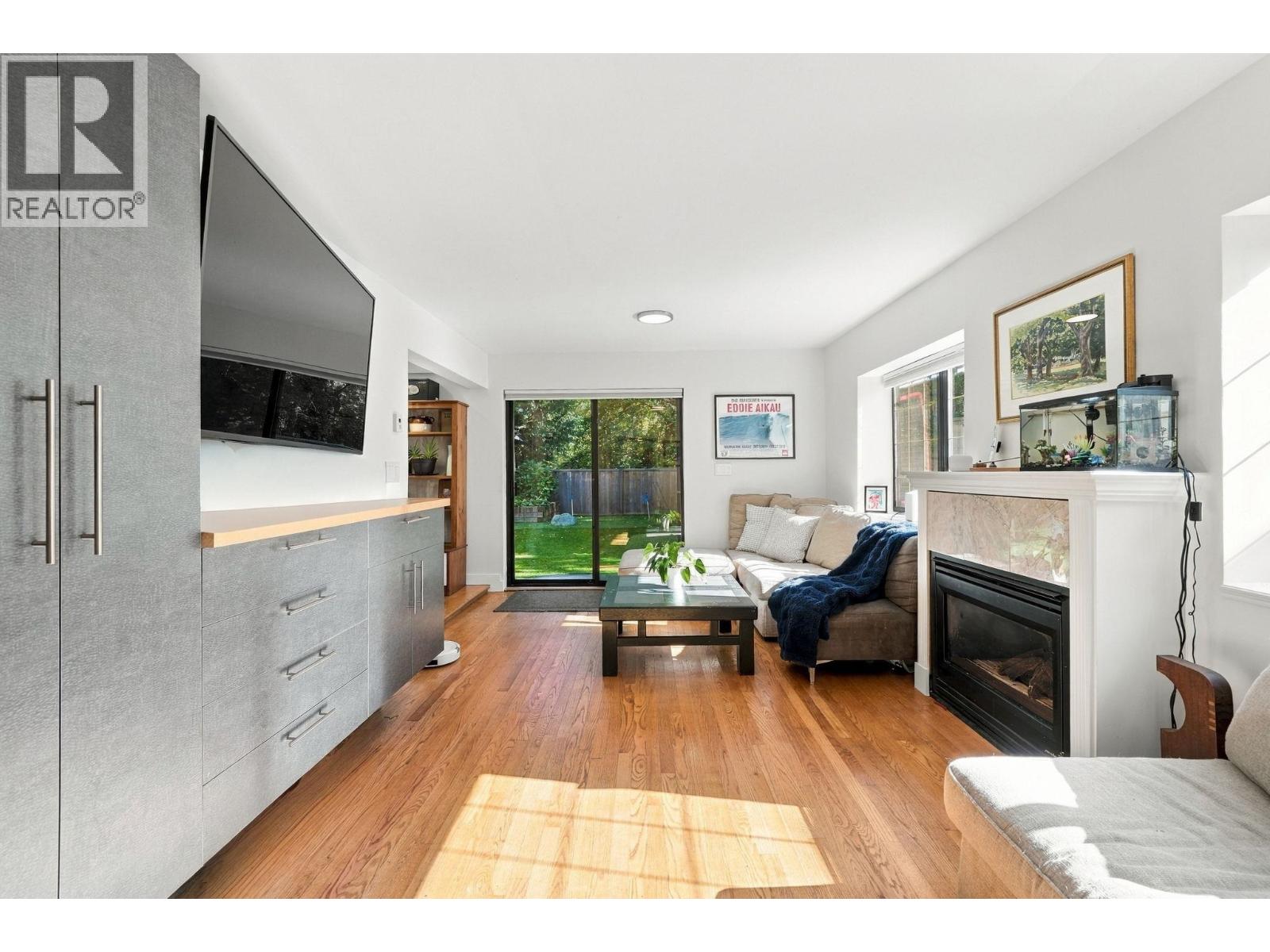 1720 Deep Cove Road Property Photo 22